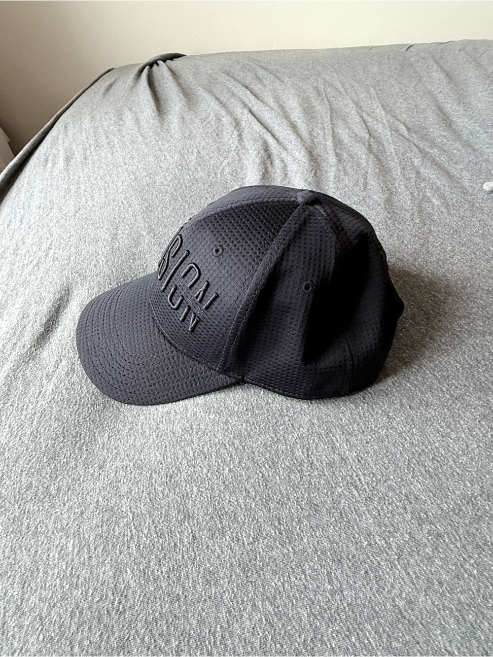 Black Performance Baseball Cap - Picture 2 of 2